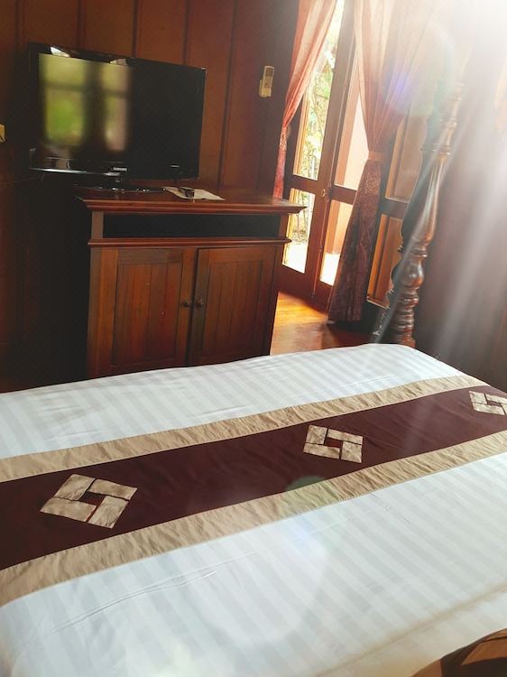Wooden Charming Boutique Hotel Hotel Reviews And Room Rates - 
