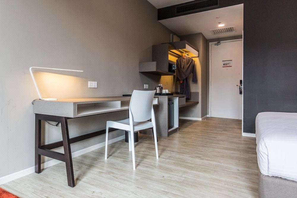 Discount  75  Off  Alia Damansara Malaysia Carriage House Hotel Las