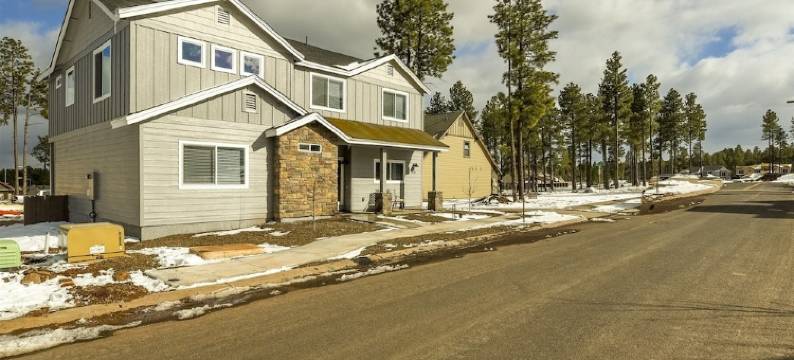 Graceful Manor图片