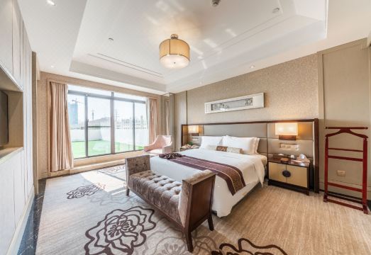 Xili International Hotel Hotel Overview