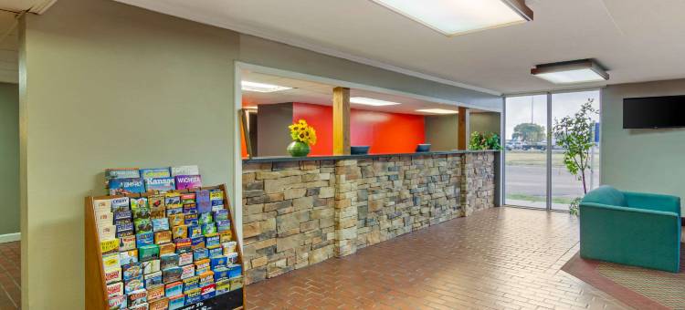 OYO古德兰24号高速公路酒店(OYO Hotel Goodland KS Hwy 24)图片
