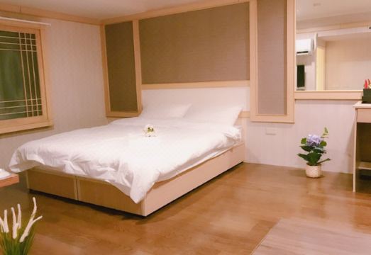 SWEET Taipei Station Hotel Overview