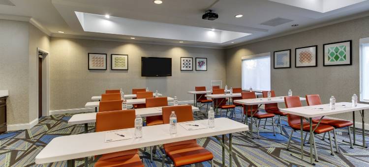 智选假日套房酒店哥伦布- FT本宁(Holiday Inn Express & Suites Columbus - Fort Moore)图片