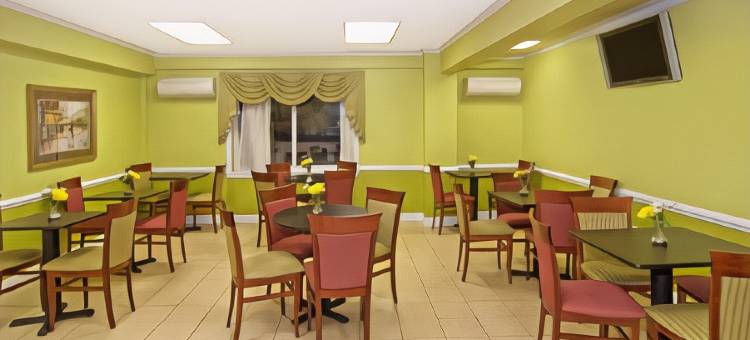 华盛顿堡贝斯特韦斯特酒店(Best Western Fort Washington Inn)图片
