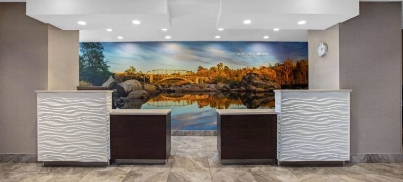 萨克拉门托兰乔科尔多瓦拉昆塔温德姆套房酒店(La Quinta Inn & Suites by Wyndham Rancho Cordova Sacramento)图片