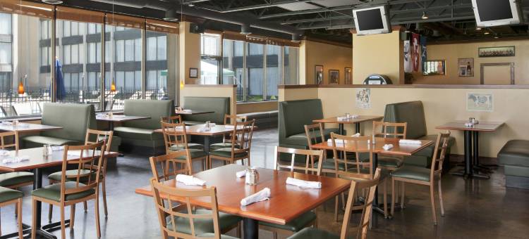 福朋喜来登喜來登酒店-堪萨斯城机场(Four Points by Sheraton Kansas City Airport)图片