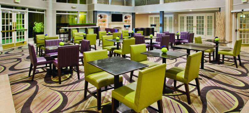 图森机场拉昆塔温德姆套房酒店(La Quinta Inn & Suites by Wyndham Tucson Airport)图片