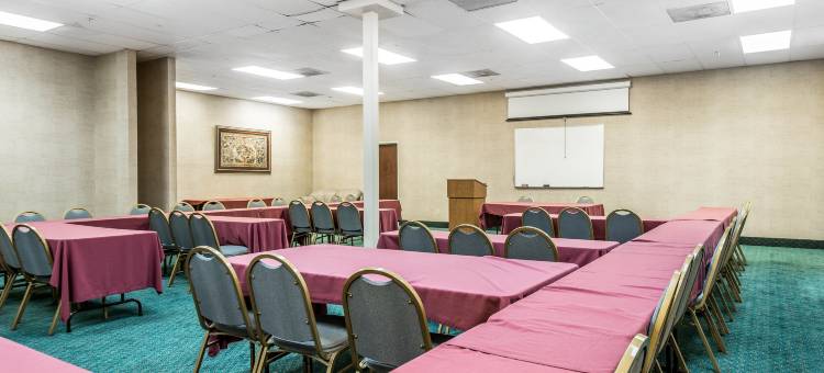 科罗拉多斯普林斯呗盟套房酒店(Baymont by Wyndham Colorado Springs)图片