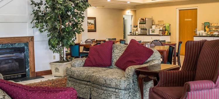 曼斯菲尔德贝尔维尔品质套房酒店(Quality Inn & Suites Bellville - Mansfield)图片