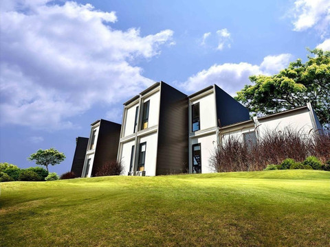 滨佳兰湖景露台度假酒店