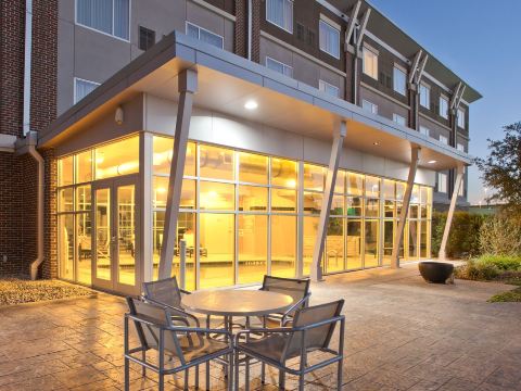 American Airlines Aa2372 Flight Status Details Trip Com Singapore