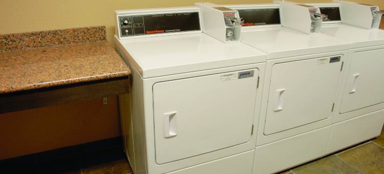 拉斯维加斯机场南拉昆塔温德姆套房酒店(La Quinta Inn & Suites by Wyndham Las Vegas Airport South)图片