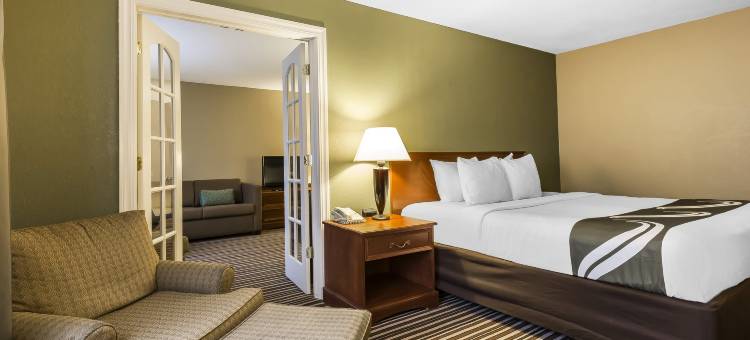哥伦比亚I-70凯艺套房酒店(Quality Inn & Suites Columbia)图片