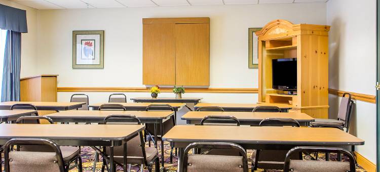 北戴顿舒适套房酒店(Comfort Inn & Suites Dayton North)图片