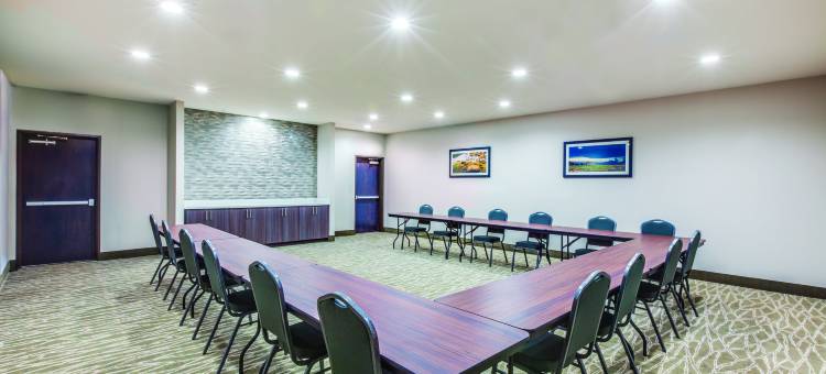 韦瑟福德拉昆塔温德姆套房酒店(La Quinta Inn & Suites by Wyndham Weatherford OK)图片