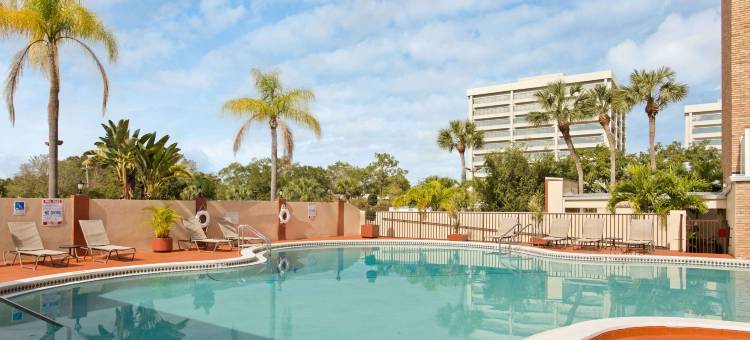 温德姆华美达-坦帕西岸机场南(Ramada by Wyndham Tampa Westshore Airport South)图片