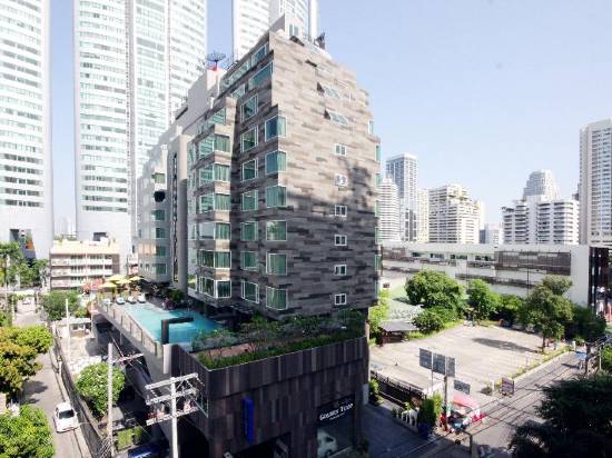 曼谷金色鬱金香麥迪遜套房酒店