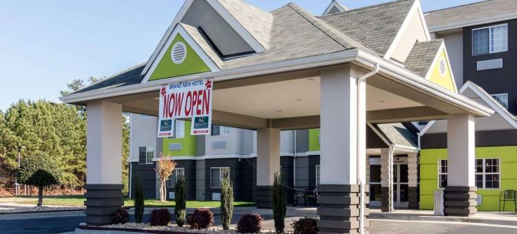 亚什兰帝王之城游乐园附近凯艺套房酒店(Quality Inn & Suites Ashland Near Kings Dominion)图片