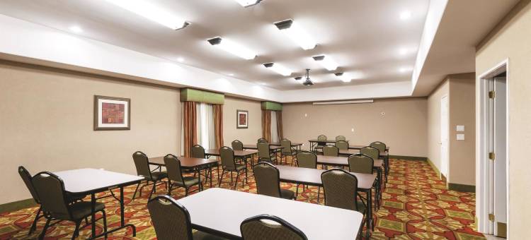 法尔 RGV 医学中心拉昆塔温德姆套房酒店(La Quinta Inn & Suites by Wyndham Pharr Rgv Medical Center)图片