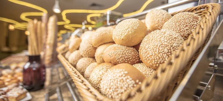 哈姆拉杰达精品酒店(Prime Al Hamra Hotel)图片