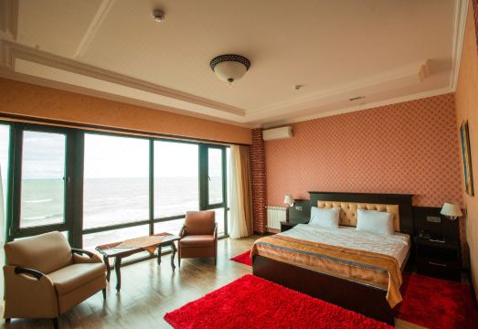 Regnum Hotel & Restaurant Hotel Overview