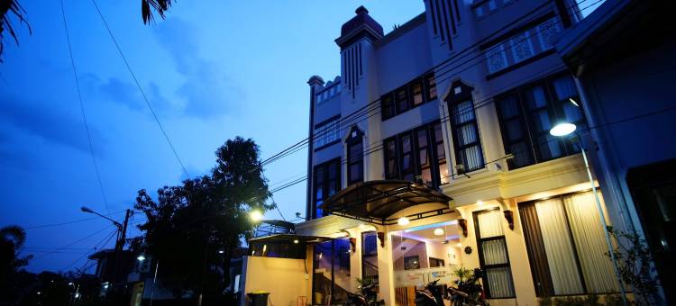奥达沙利亚公寓 - 红门酒店集团(Audah Syariah Residence Mitra RedDoorz)图片