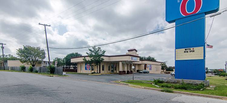 德克萨斯谢尔曼 6 号汽车旅馆(Motel 6-Sherman, TX)图片
