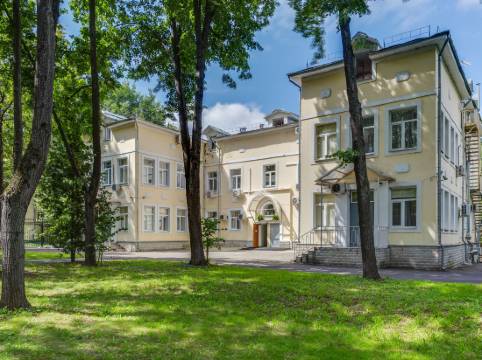 莫斯科勒福爾託沃王朝酒店