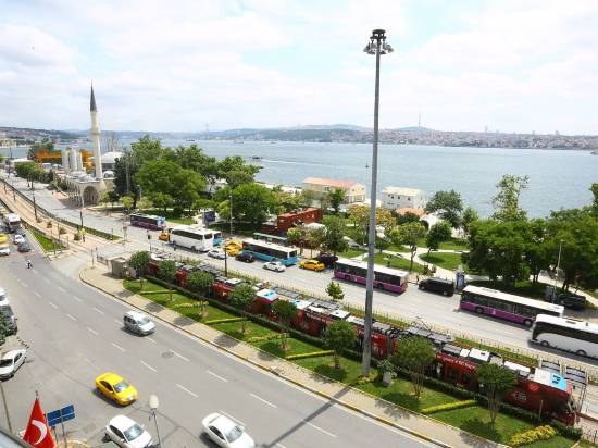 齊默爾博斯普魯斯酒店 - 前安傑爾博斯普魯斯酒店