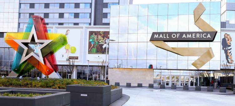 布卢明顿西智选假日套房酒店(Holiday Inn Express & Suites Bloomington - Mpls Arpt Area W)图片