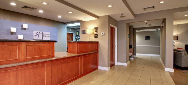 Holiday Inn Express 飓风米尔斯(韦弗利)(Holiday Inn Express Hurricane Mills (Waverly))图片