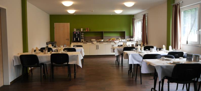 汝荷斯坦德泰利纳酒店(Ruhrstadtarena Hotel)图片