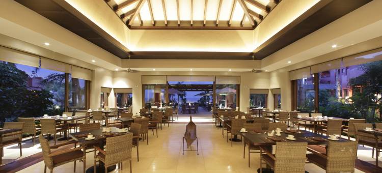 亚洲花园酒店及泰国水疗中心 - 皇家隐居酒店(Asia Gardens Hotel & Thai Spa, a Royal Hideaway Hotel)图片