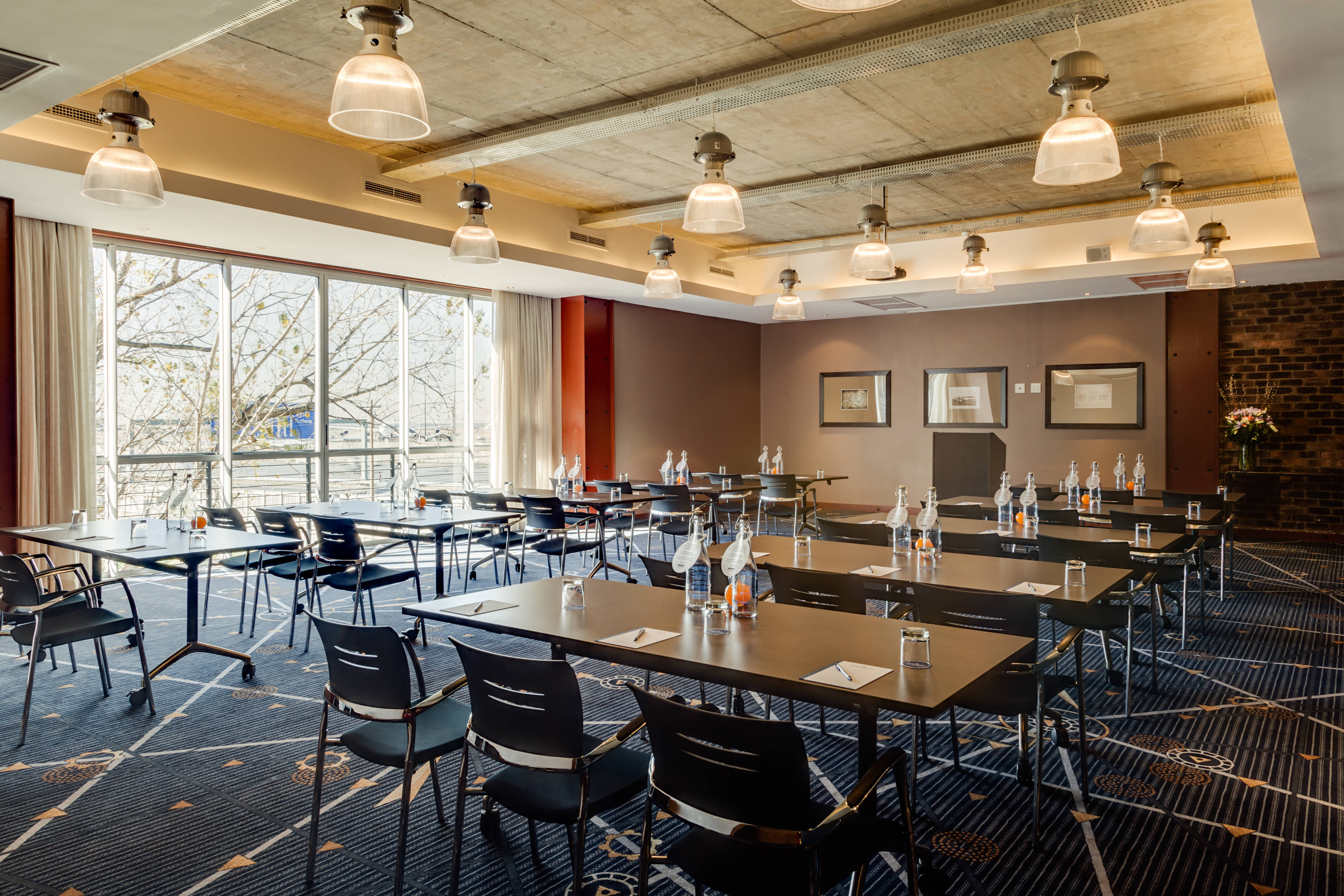 Protea Hotel O.R. Tambo Airport Over view