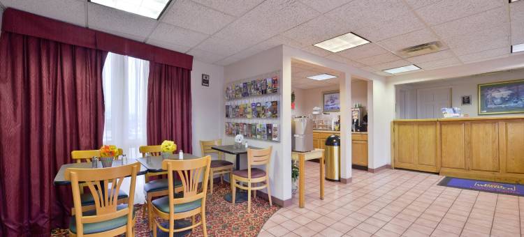 乡村斯奎尔贝斯特韦斯特酒店(Best Western Winchester Hotel)图片