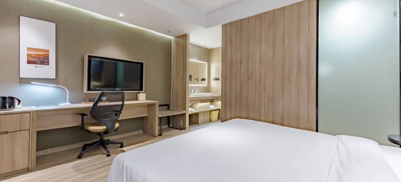 济南千佛山英雄山路亚朵酒店图片