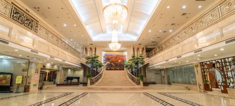 平顶山平安大厦(和平路步行街丹尼斯店)图片