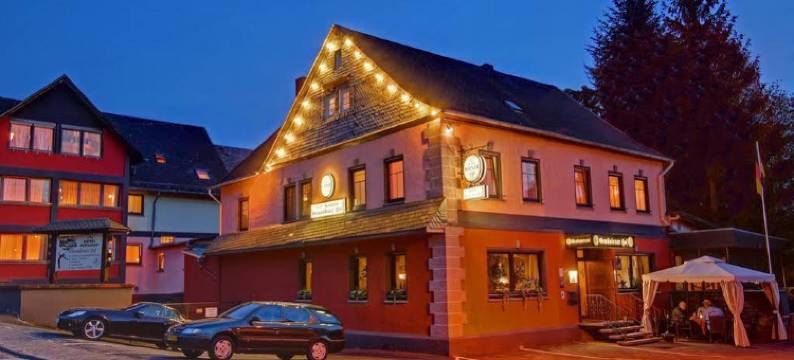 古穆登餐厅酒店(Gemündener Hof)图片