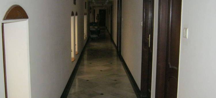 银河酒店(Super Collection O Chalai Bazaar Near Railway Station Formerly Galaxy Inn)图片