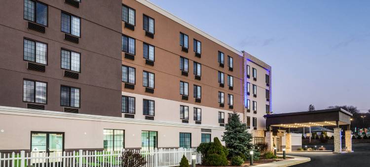 普罗维登斯文索基特智选假日套房酒店(Holiday Inn Express & Suites Providence-Woonsocket)图片