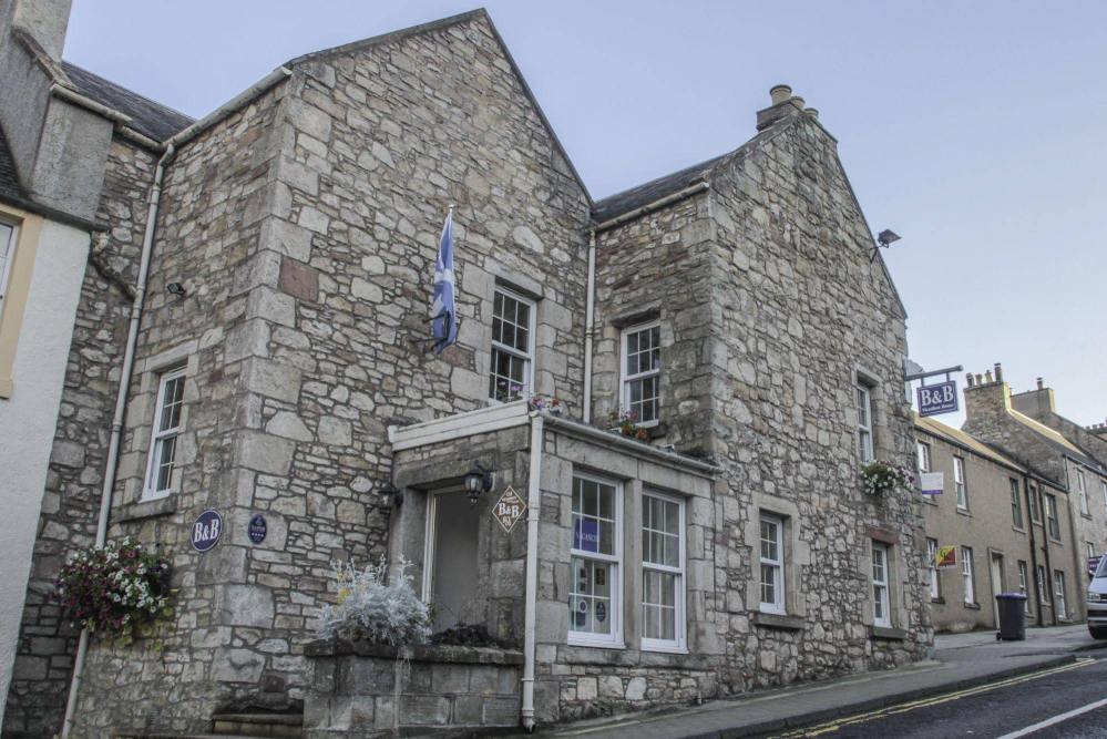 Meadhon Guest HouseOver view