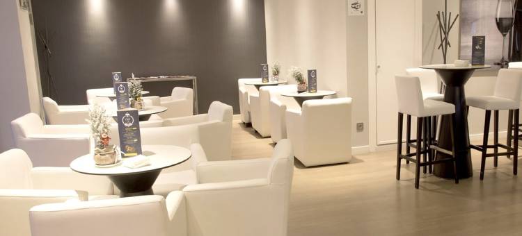 UVE阿尔考本达斯酒店(Uve Alcobendas)图片