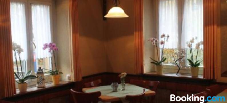 盖斯特豪斯祖尔索奈酒店(Gasthaus Zur Sonne)图片