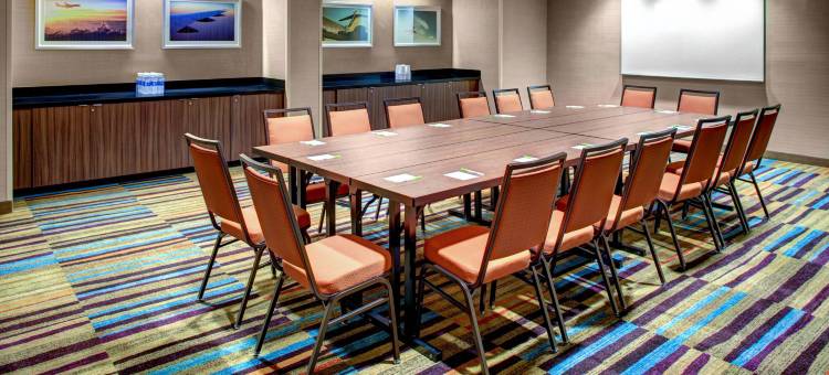 洛杉矶国际机场/埃尔塞贡多万枫酒店(Fairfield Inn & Suites by Marriott Los Angeles LAX/El Segundo)图片