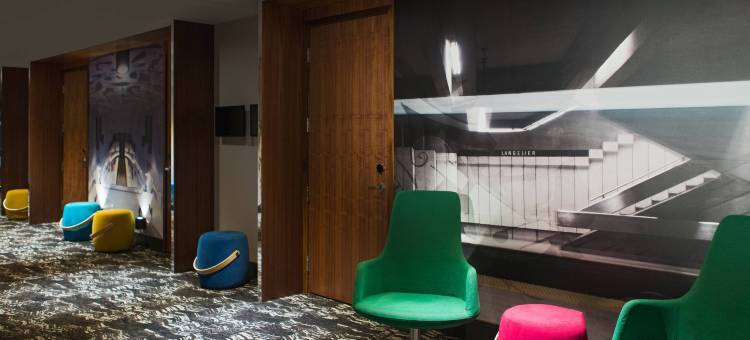 蒙特利尔市中心万丽酒店(Renaissance Montreal Downtown Hotel)图片