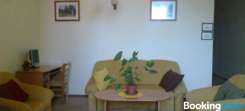 盖尔耶城堡酒店加餐厅(Györgyey Kastély Panzió és Étterem)图片