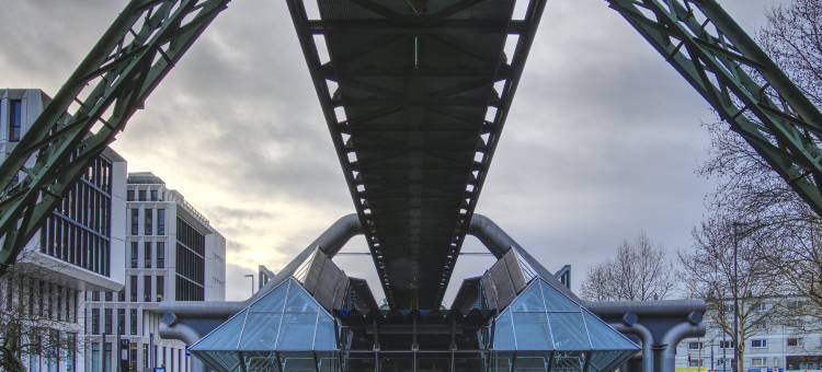 Holiday Inn Express Wuppertal - Hauptbahnhof图片