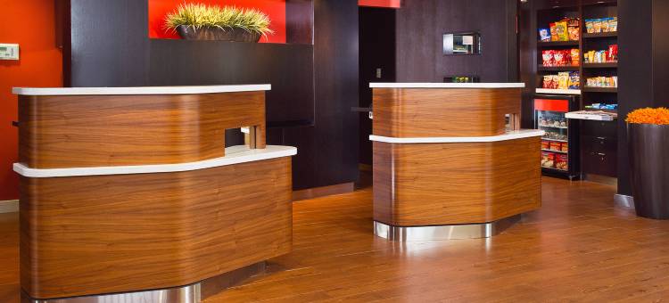 赫恩登雷斯顿万怡酒店(Courtyard Dulles Airport Herndon/Reston)图片