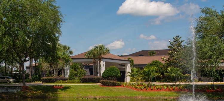 奥兰多维斯塔中心布埃纳维斯塔湖万怡酒店(Courtyard Orlando Lake Buena Vista at Vista Centre)图片