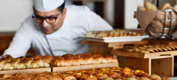 迪拜市中心瑞享酒店公寓(Mövenpick Hotel Apartments Downtown Dubai)图片